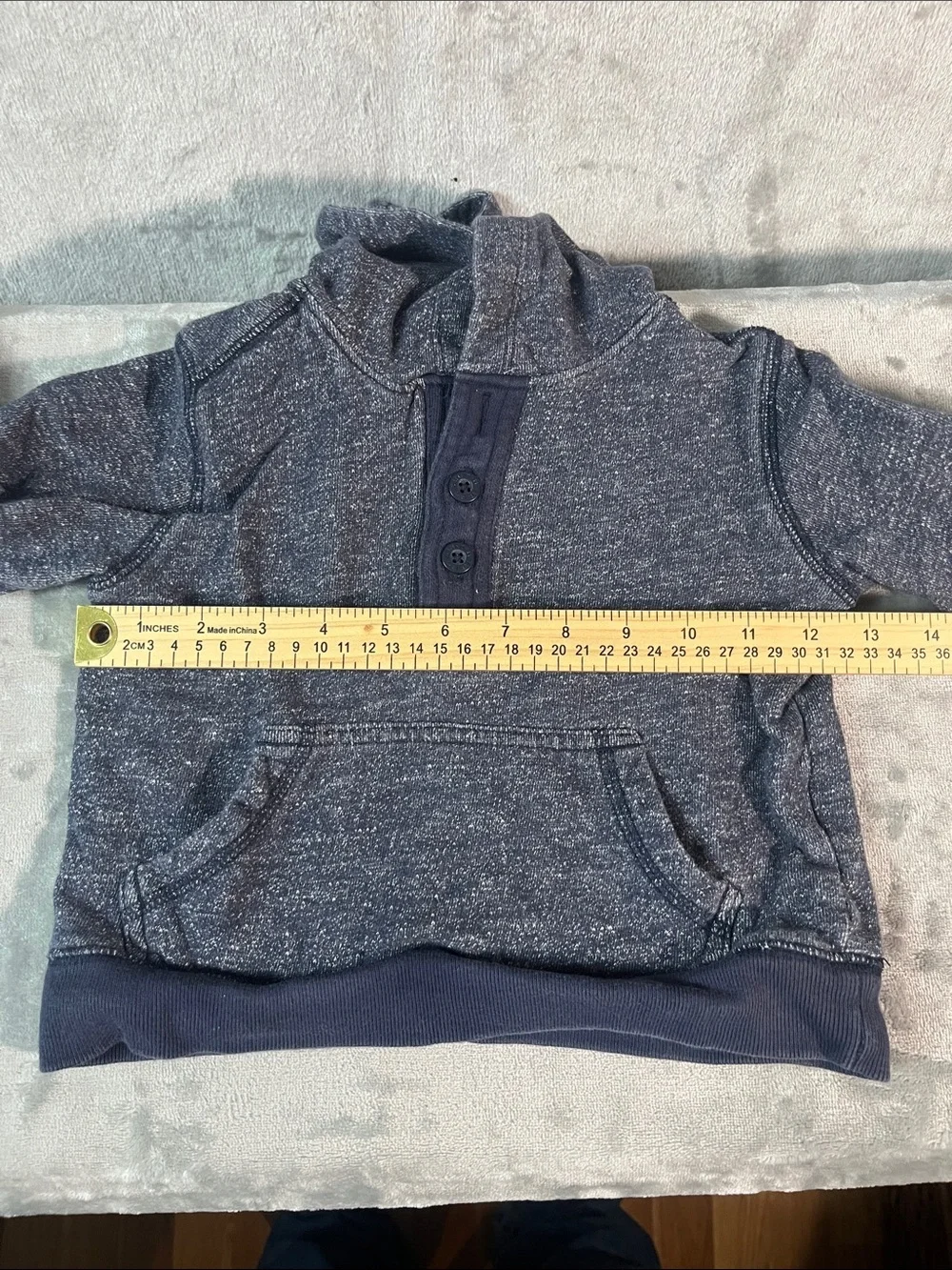OshKosh B’Gosh Henley Hooded Pullover Boy’s‎ 3T
